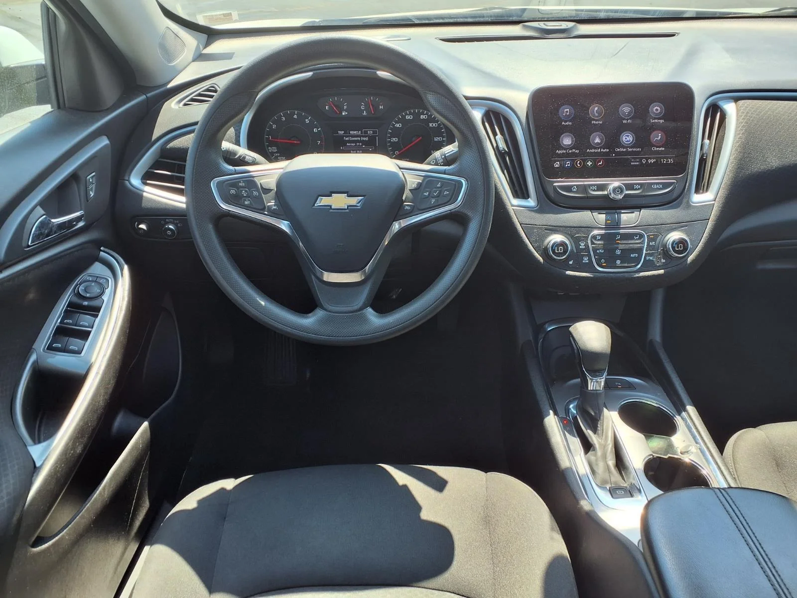 Used 2024 Summit White Chevrolet LT image 4