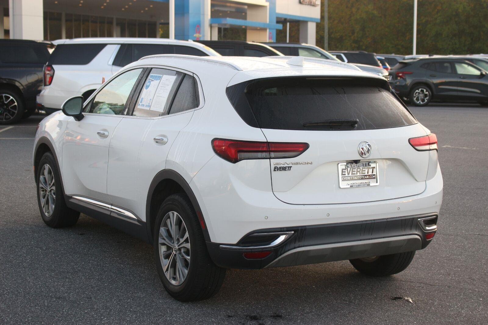 Used 2022 SUMMIT WHITE Buick Preferred image 5