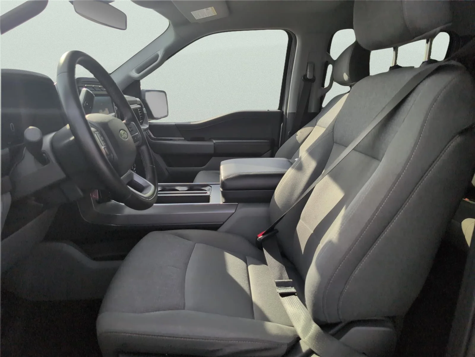 Used 2024 Iconic Silver Ford XLT image 11