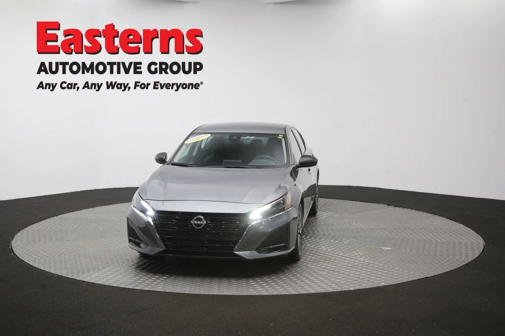 Used 2025 Gray Nissan 2.5 SV image 52