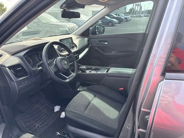 Used 2021 Gray Nissan SV image 24