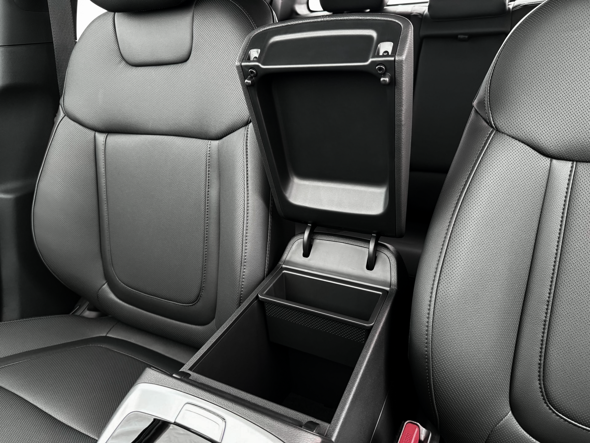 2025 Hyundai Santa Cruz SEL - Photo 18