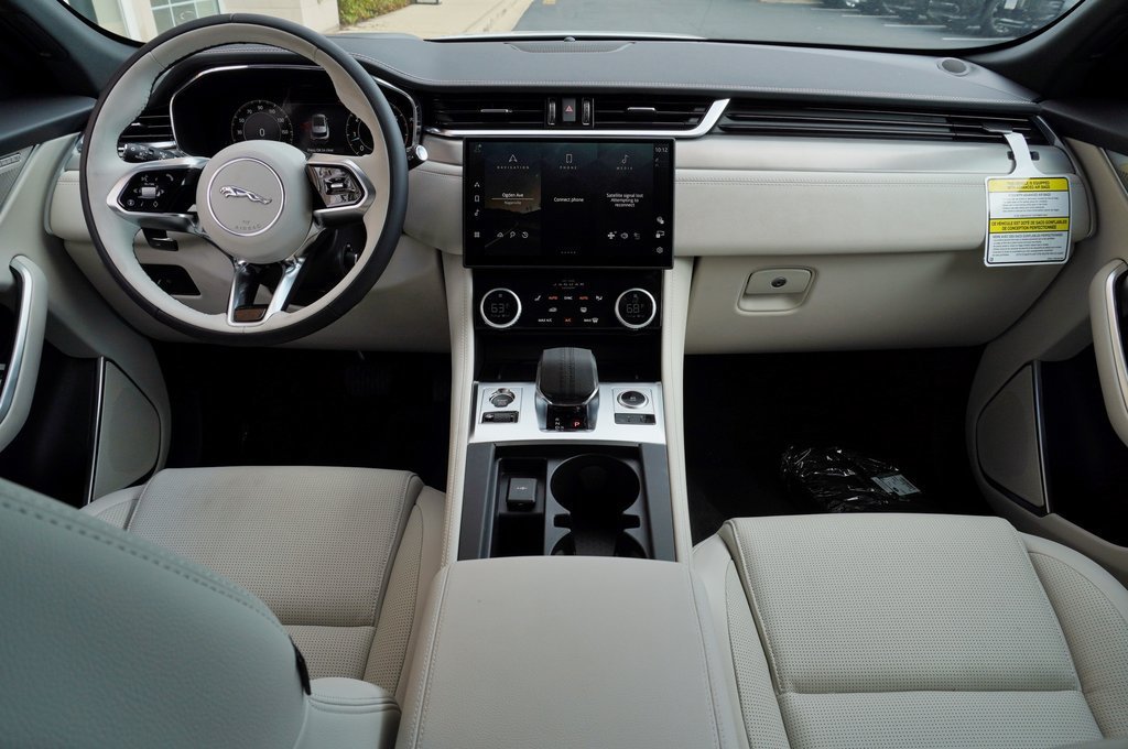 Used 2026 White Jaguar P250 R-Dynamic S image 9