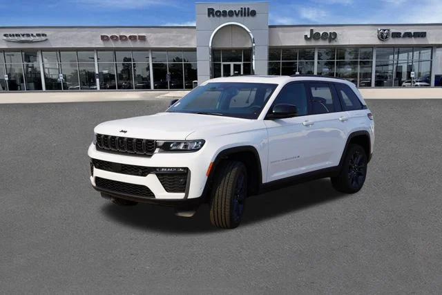 New 2026 Bright White Clear-Coat Exterior Paint Jeep Limited image 7
