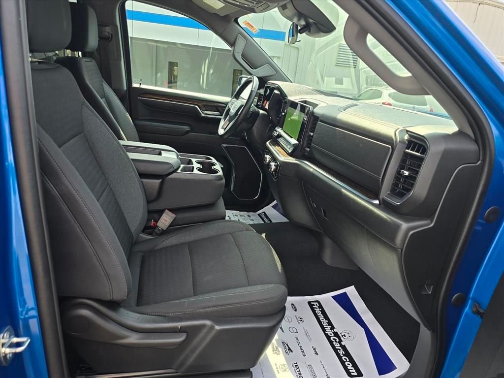 Used 2023 Blue GMC Elevation image 14