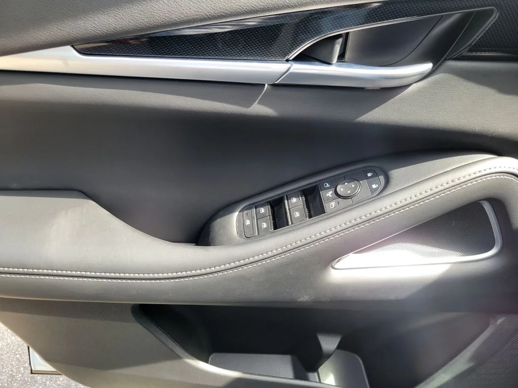 New 2027 RADIANT WHITE INFINITI Sport AWD image 12