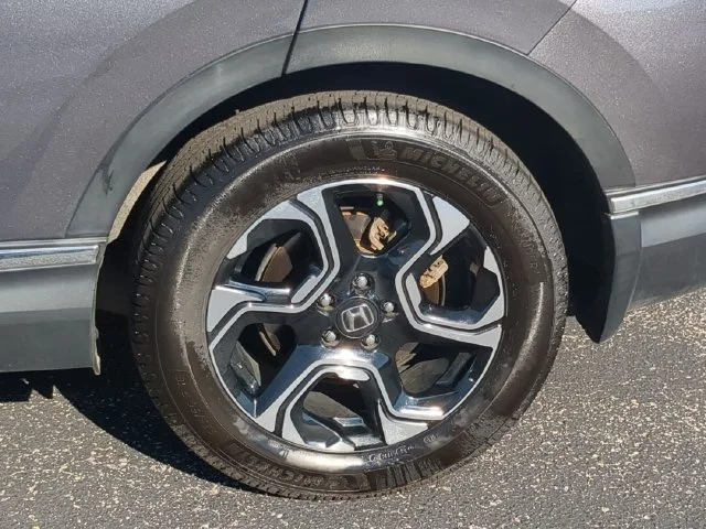Used 2018 Modern Steel Metallic Honda Touring image 12