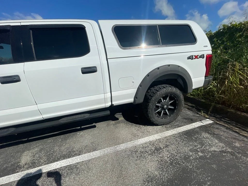 Used 2017 White Ford XLT image 8