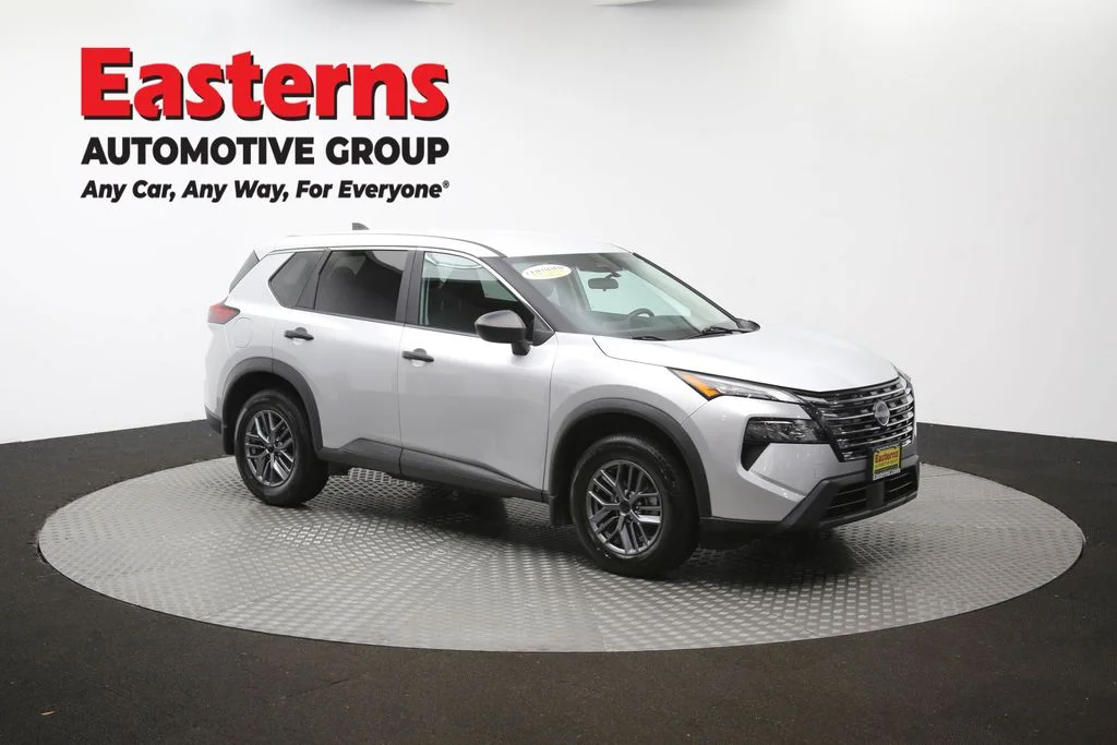 Used 2024 Silver Nissan S image 49