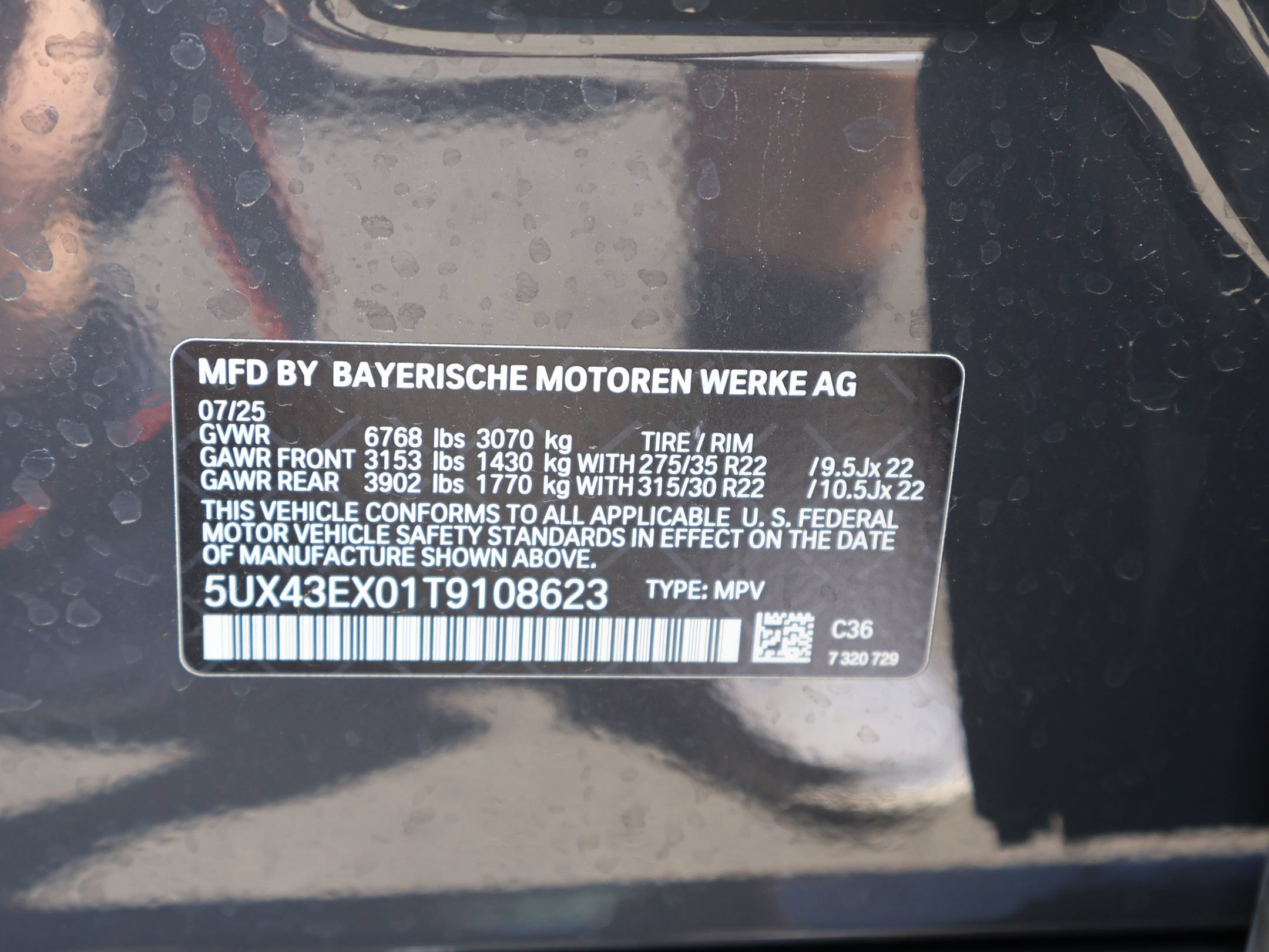 Used 2026 Dravit Grey Metallic BMW M60i image 33