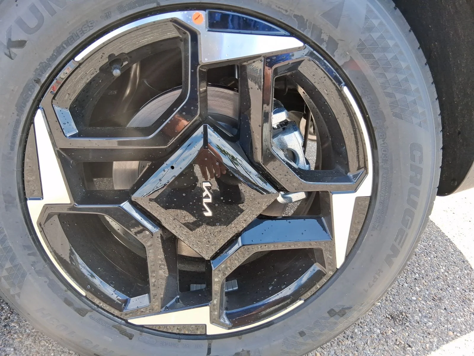 New 2026 Gray Kia EX image 19