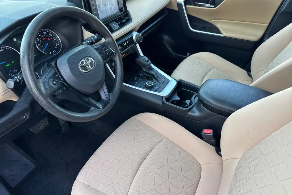 Used 2021 Super White Toyota XLE image 12