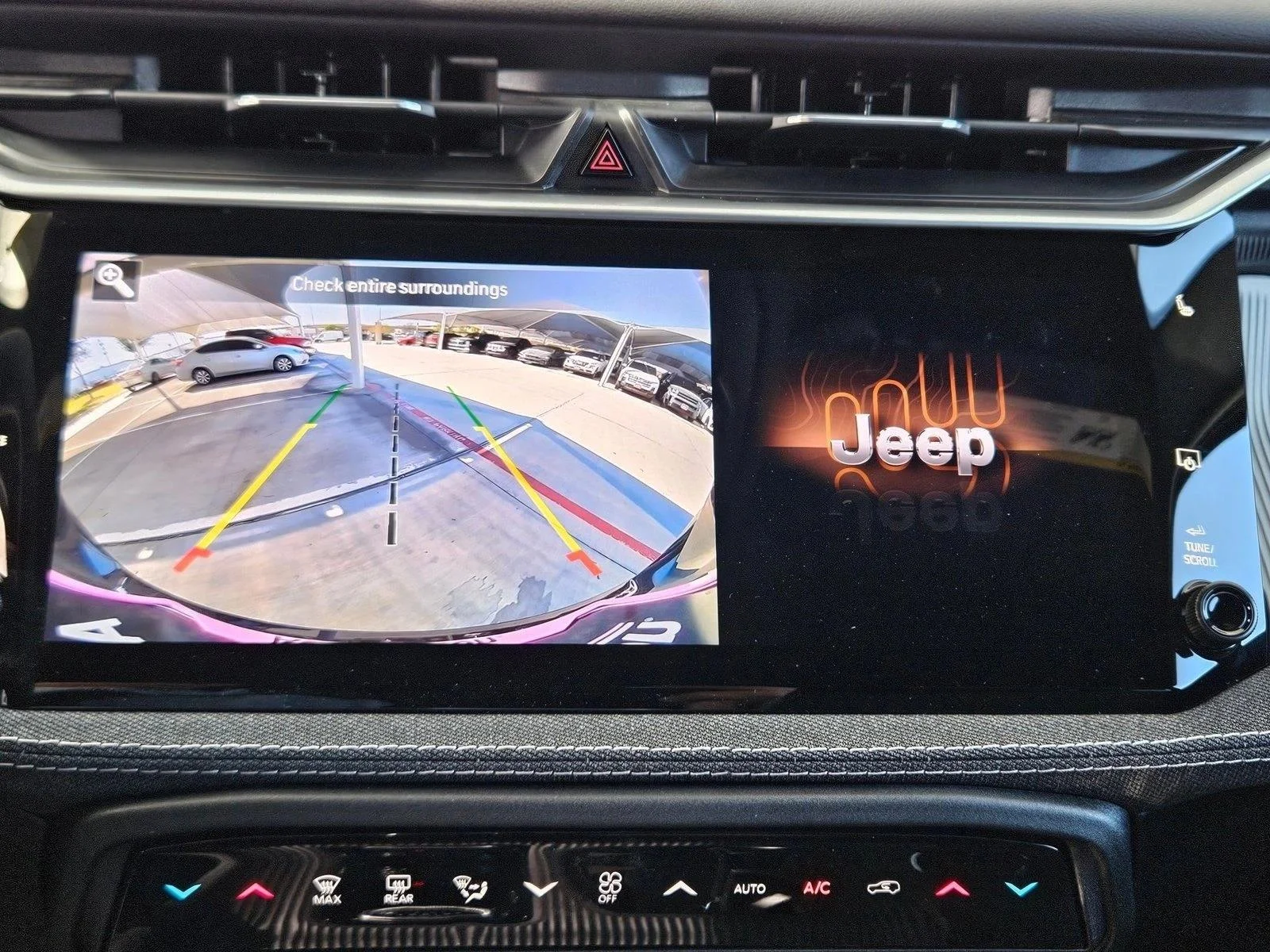 New 2026 Diamond Black Crystal Pearlcoat Jeep Laredo image 13
