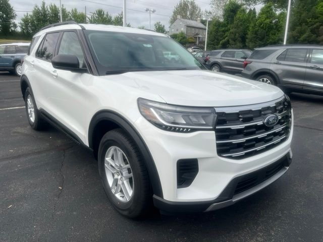 New 2026 Star White Metallic Tri-Coat Ford Active image 3