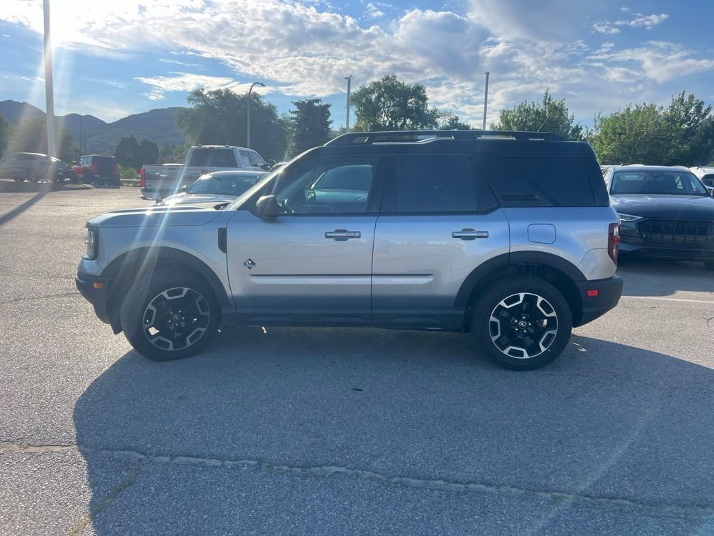 Used 2022 Silver Metallic Ford Outer Banks image 12