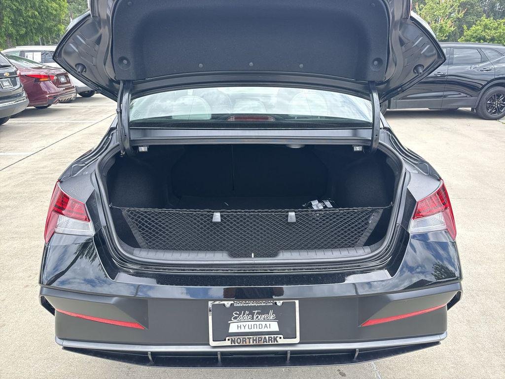 New 2026 Abyss Black Hyundai Limited image 22