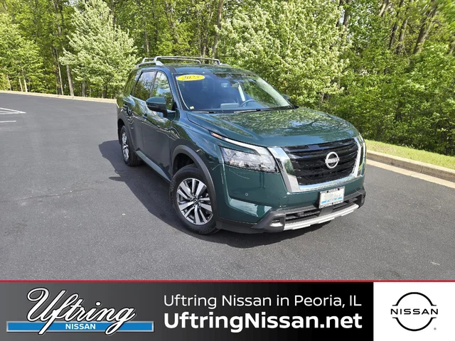 2025 Nissan Pathfinder SL