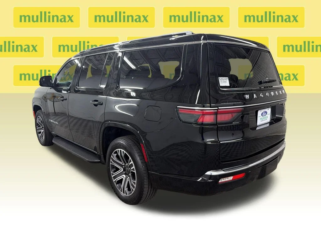 Certified Used 2025 Black Jeep Base image 10