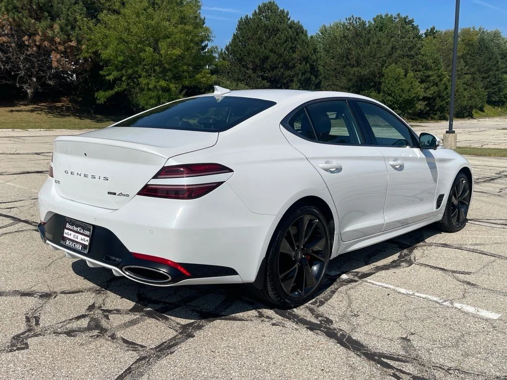 Used 2022 Uyuni White Genesis 3.3T image 5