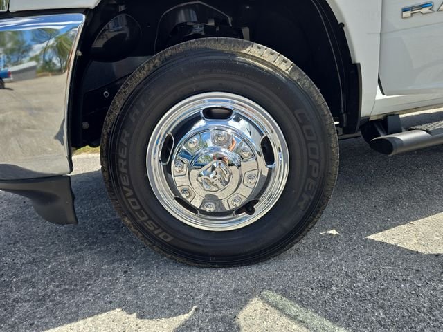 Used 2024 White Ram SLT image 28