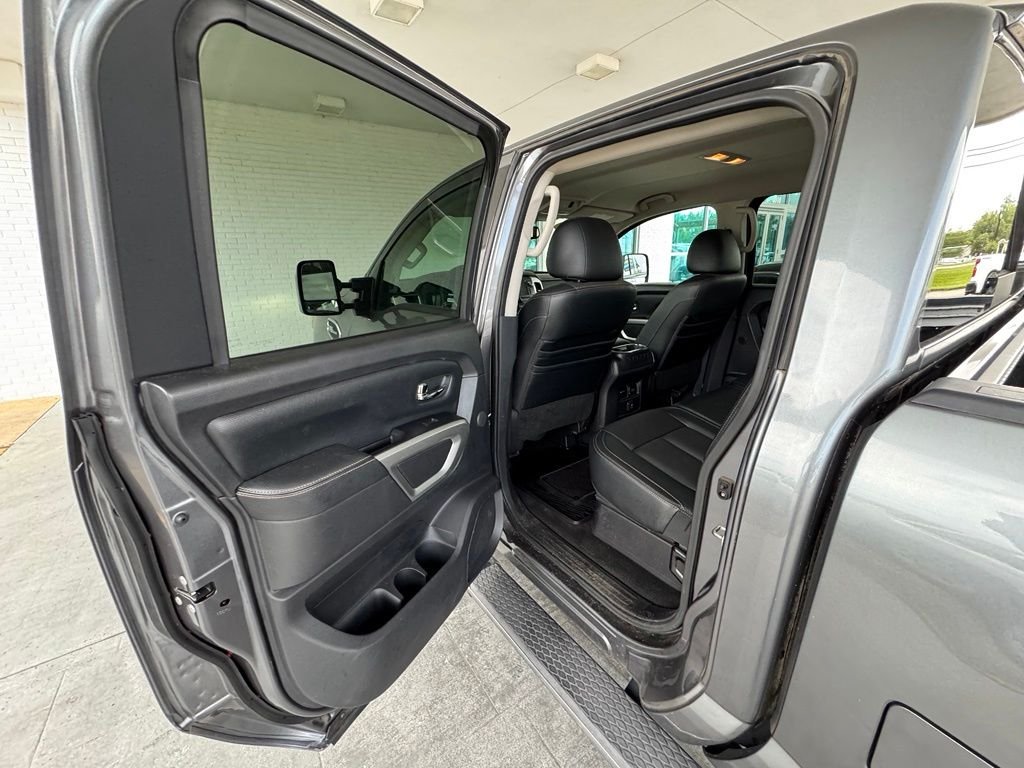 Used 2017 Gray Nissan SL image 19