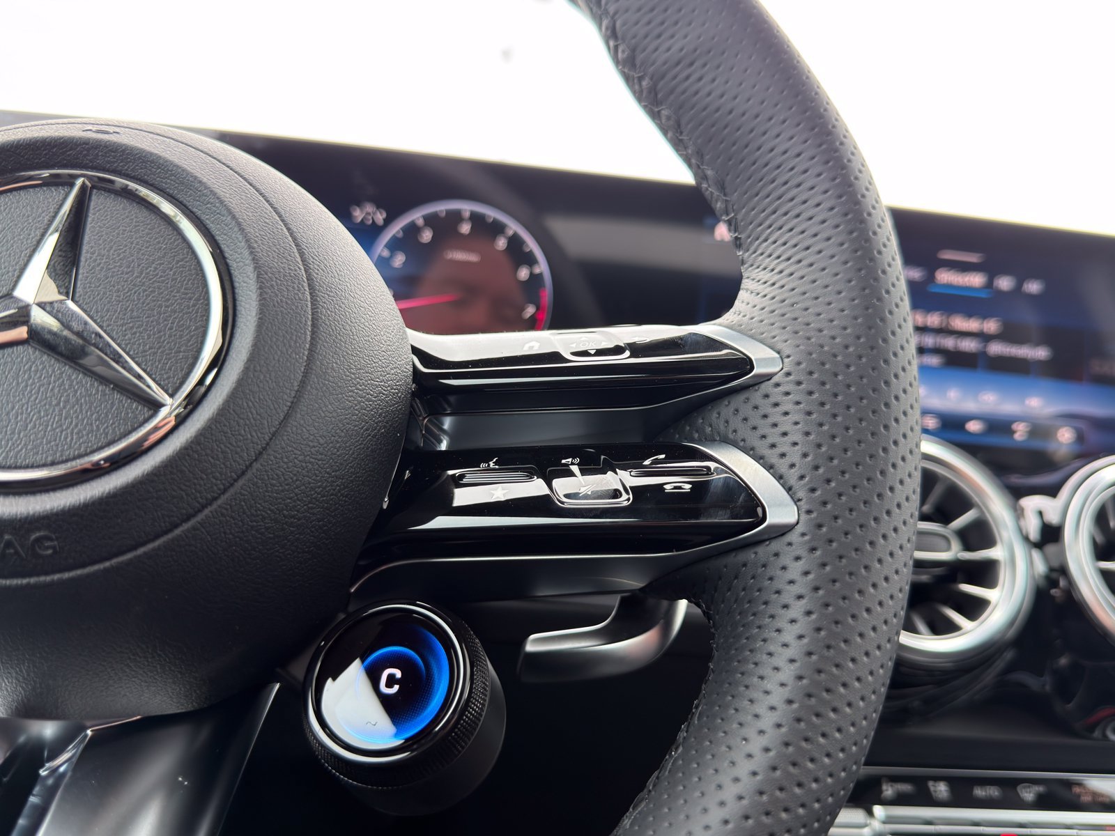 New 2026 Cosmos Black Metallic Mercedes-Benz GLB 35 AMG® image 53