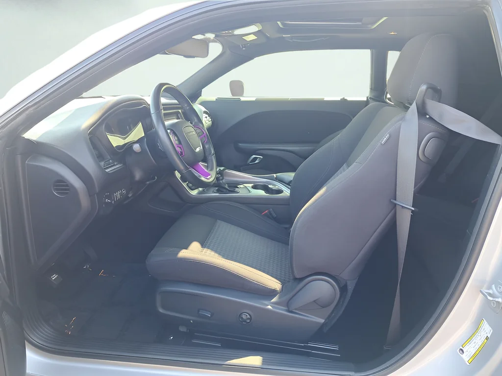 Used 2020 Silver Dodge SXT image 30