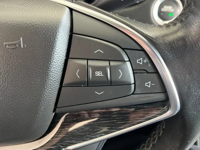 Used 2020 Crystal White Tricoat Cadillac Premium Luxury FWD image 26