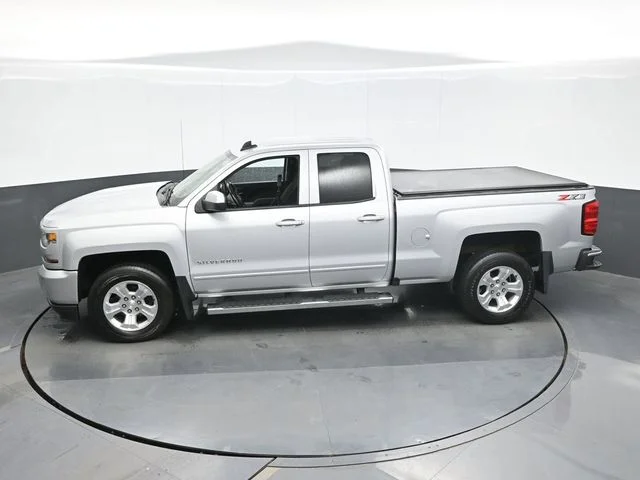2018 Chevrolet Silverado 1500 LT Z71 - Photo 12