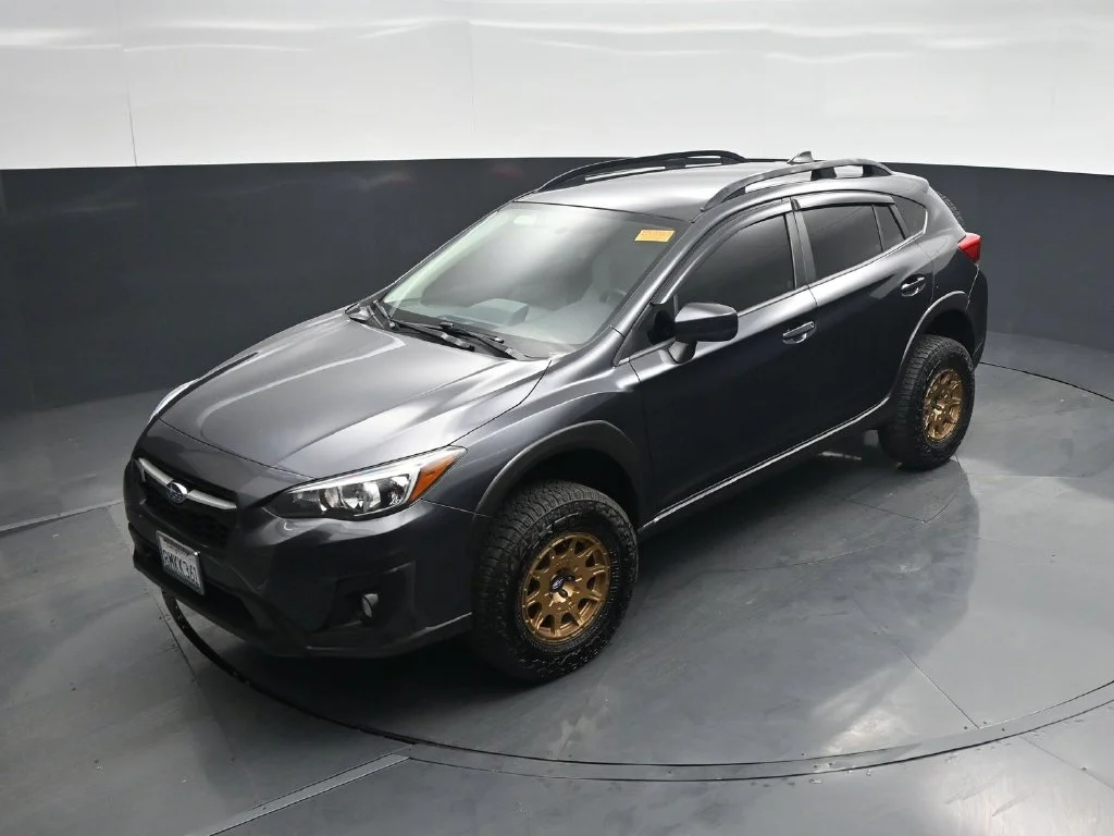 Used 2019 Gray Subaru 2.0i Premium image 35