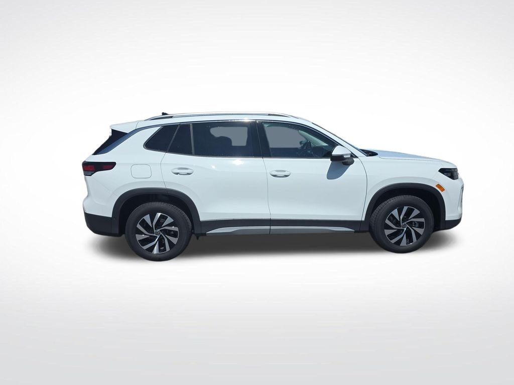 New 2026 White/off-white Volkswagen 2.0T S image 6