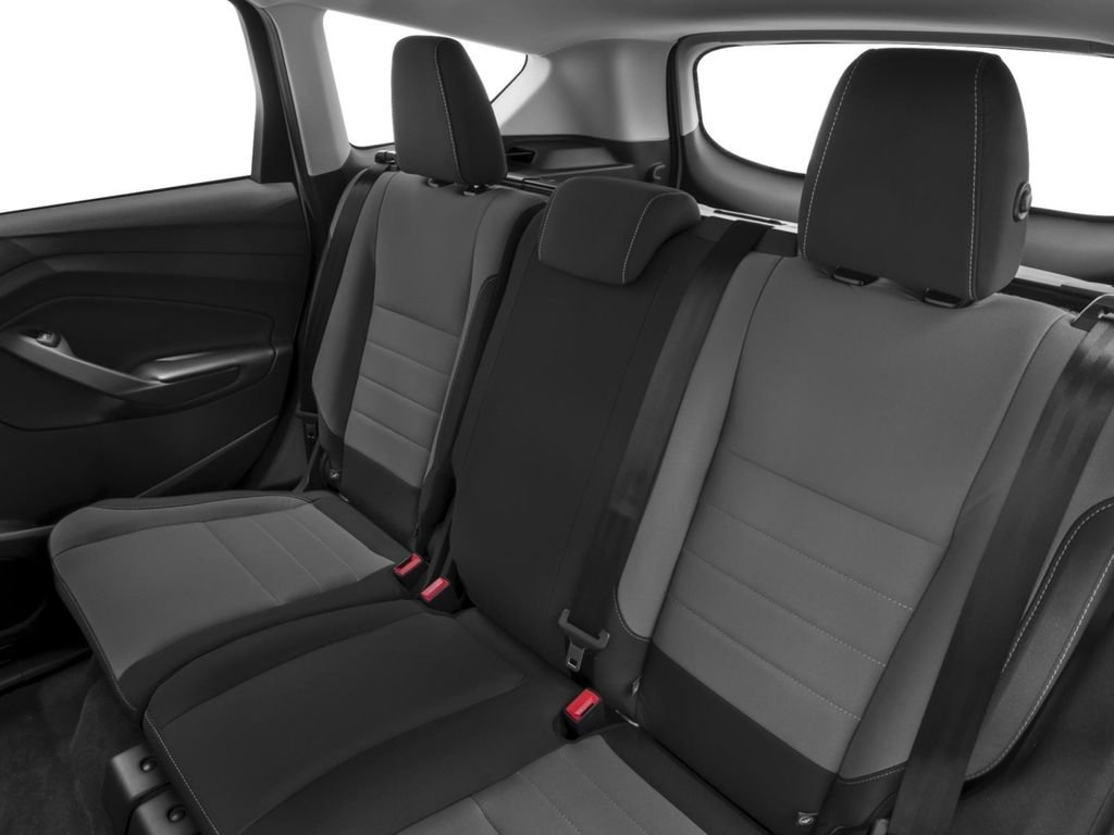 Used 2017 White Gold Ford SE image 8