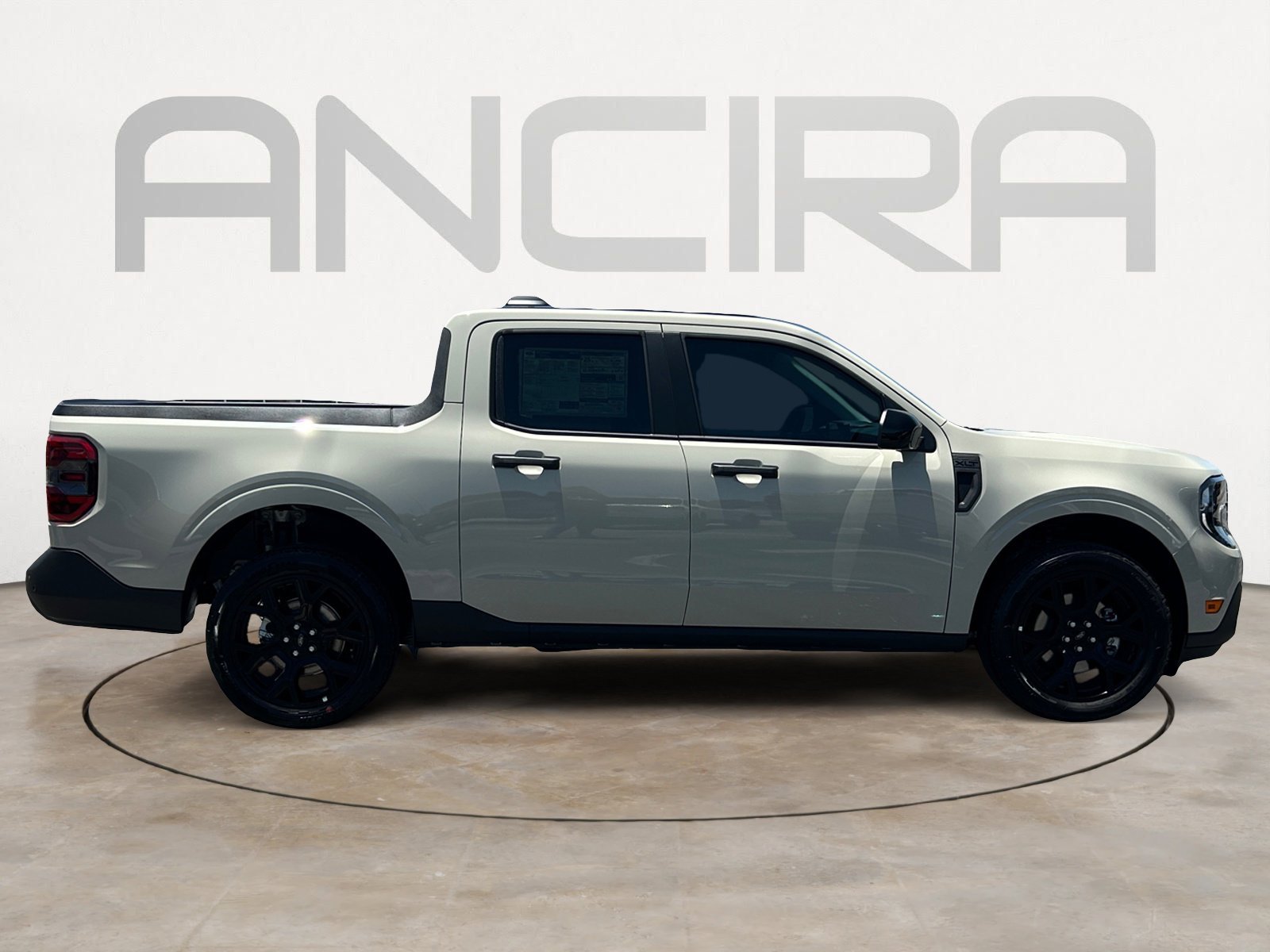 2025 Ford Maverick XLT - Photo 10