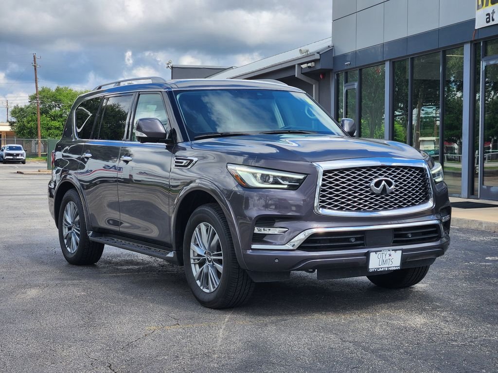 Used 2024 Gray INFINITI LUXE image 3