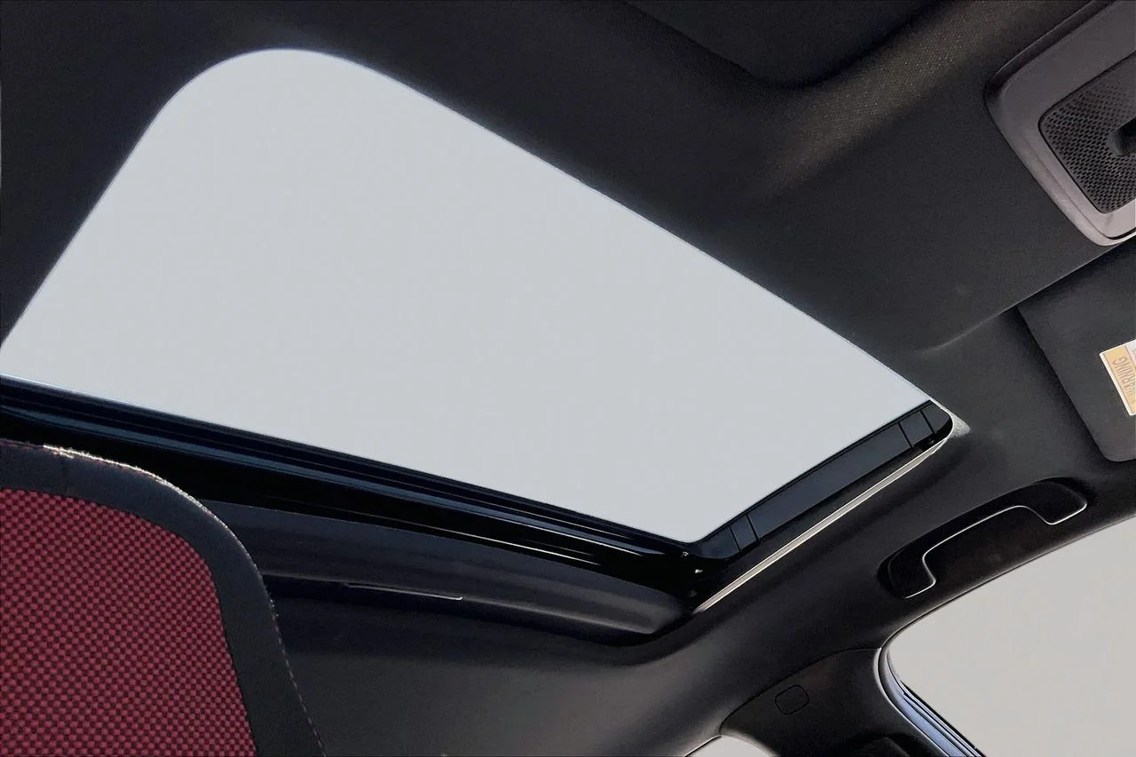 Used 2022  Honda Si image 15