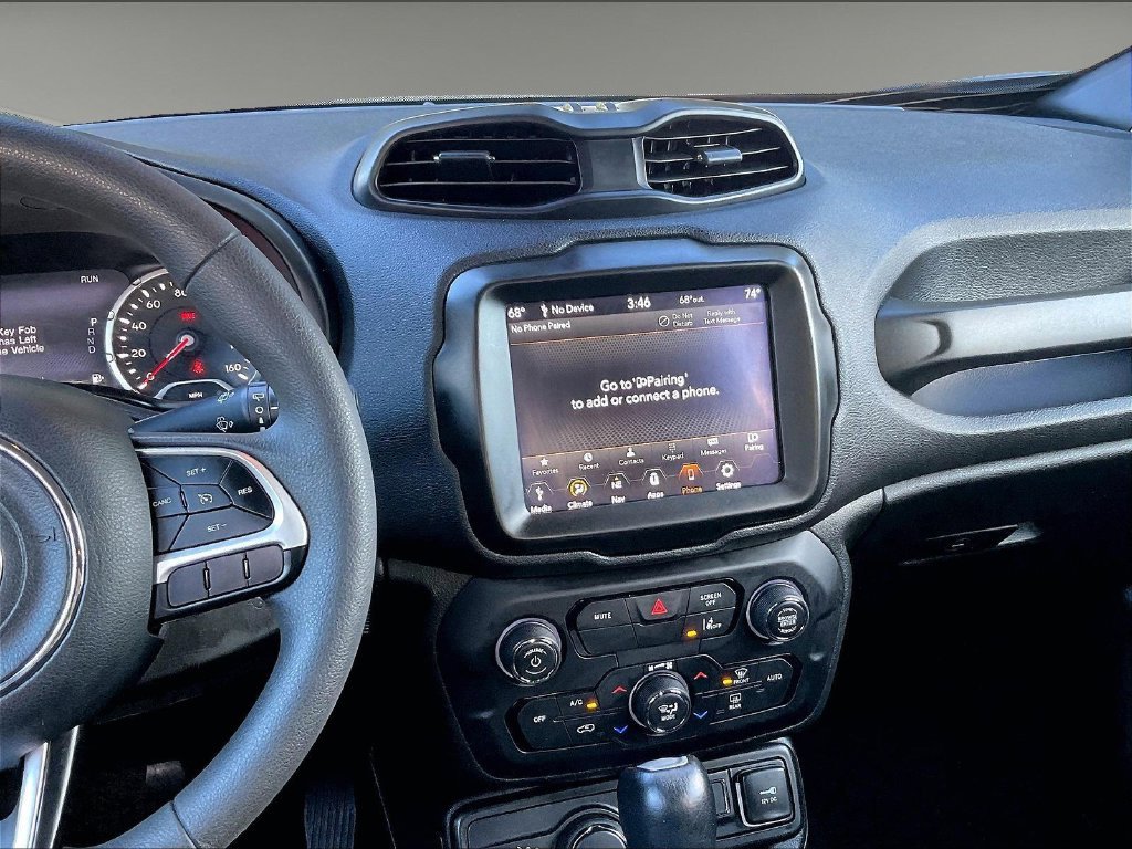 Used 2023 White Jeep Latitude image 18