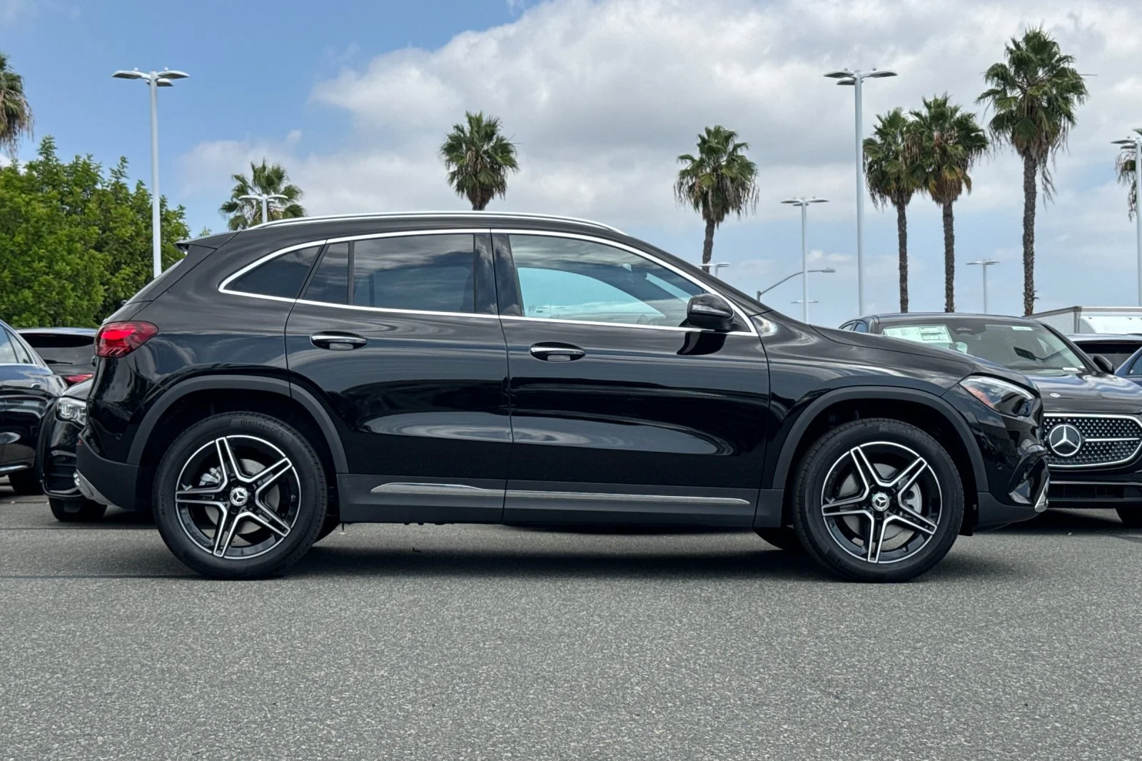 New 2026 Black Mercedes-Benz GLA 250 image 3