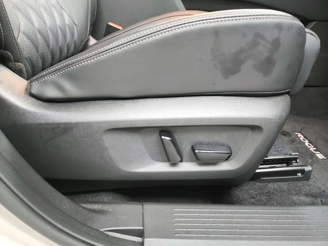 Used 2026 Gold Nissan Platinum image 40