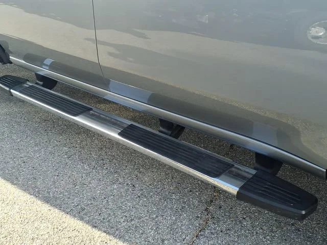 Used 2025 Sterling Gray Metallic Chevrolet LT image 5