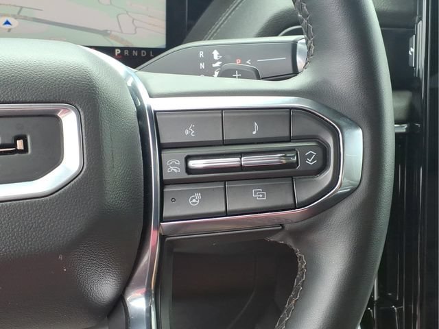 Used 2025 Sterling Metallic GMC Denali image 13