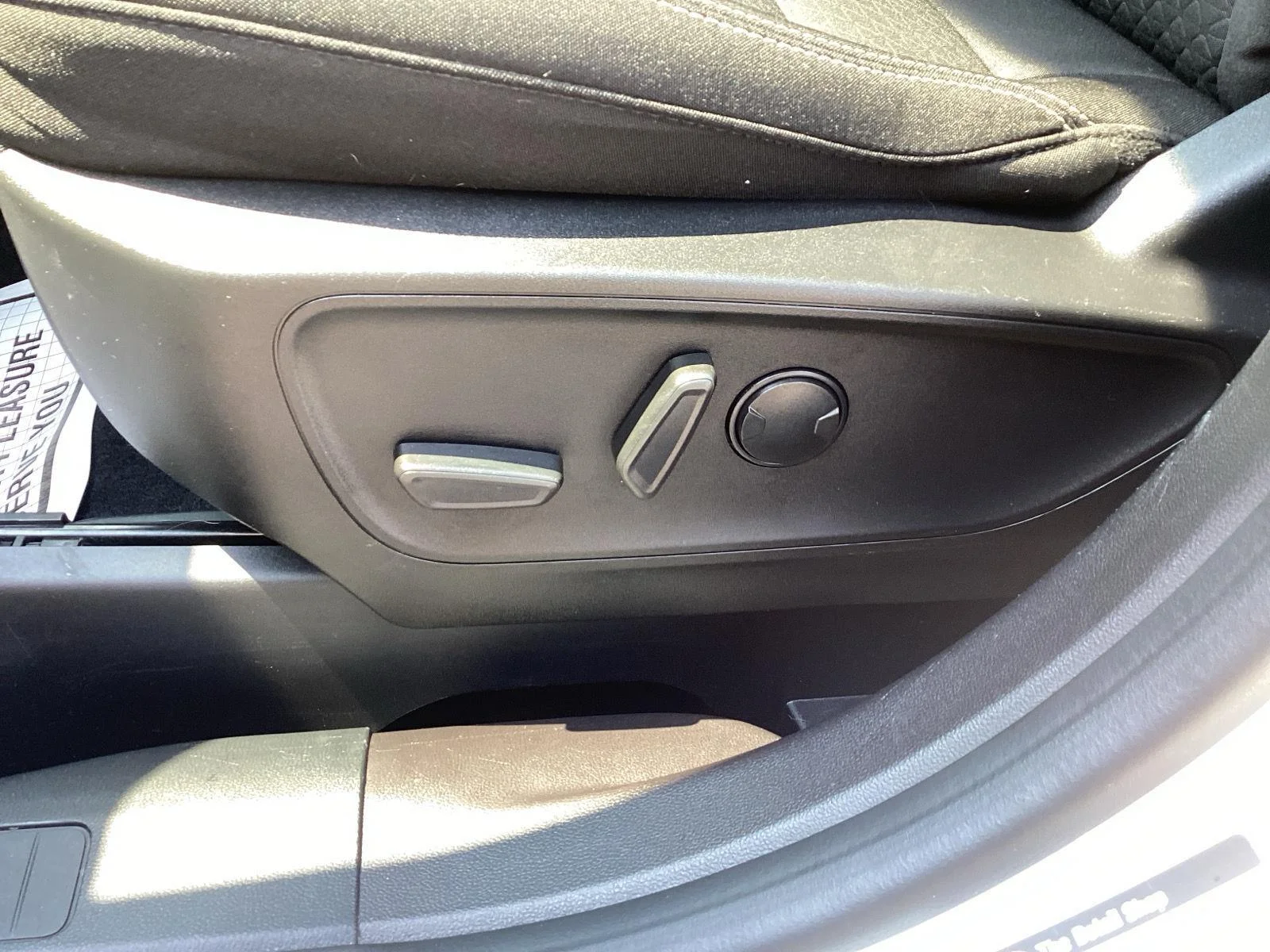 Used 2023 Star White Metallic Tri-Coat Ford Active image 16