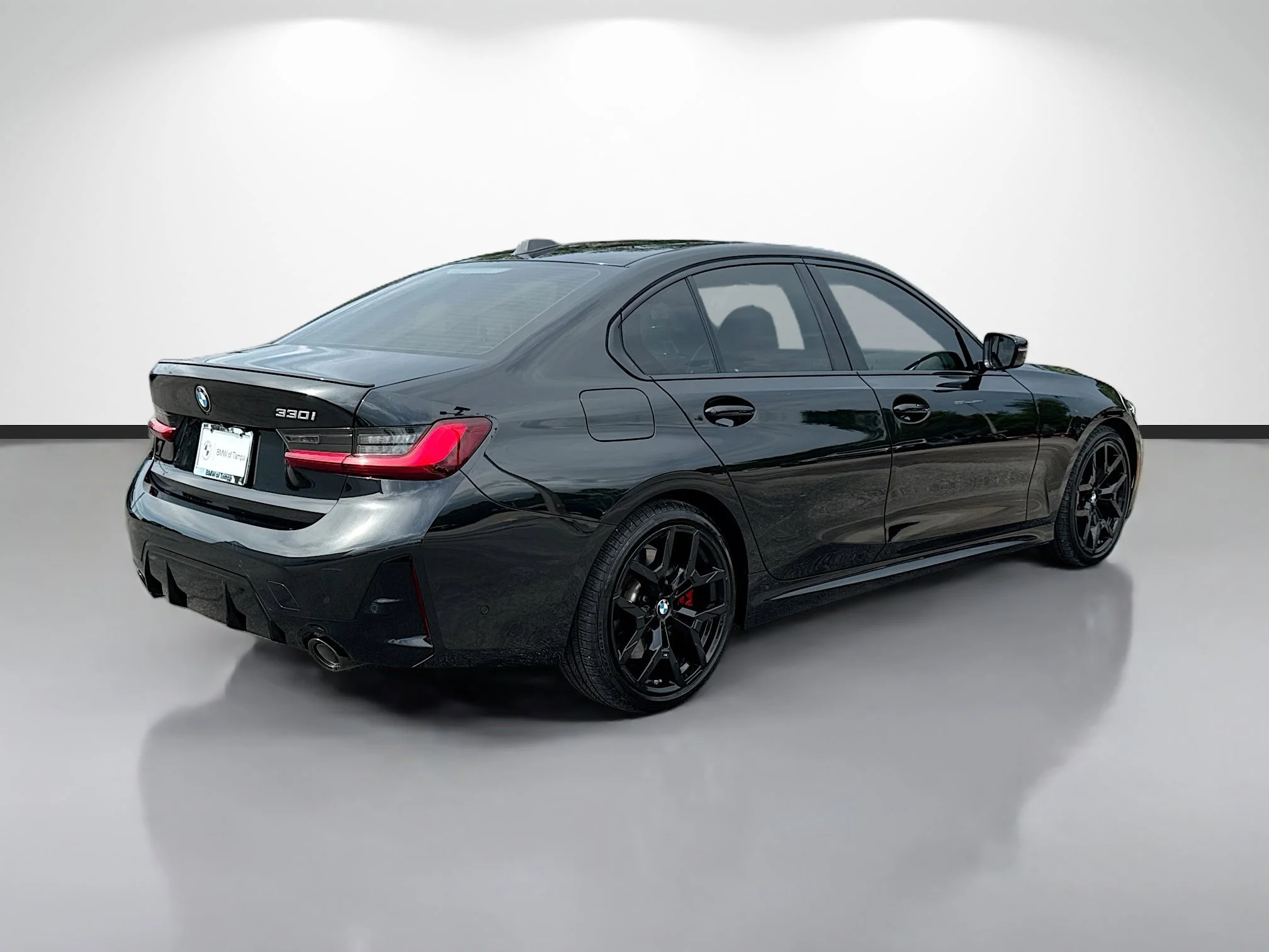 Used 2025 Black Sapphire Metallic BMW 330i image 3