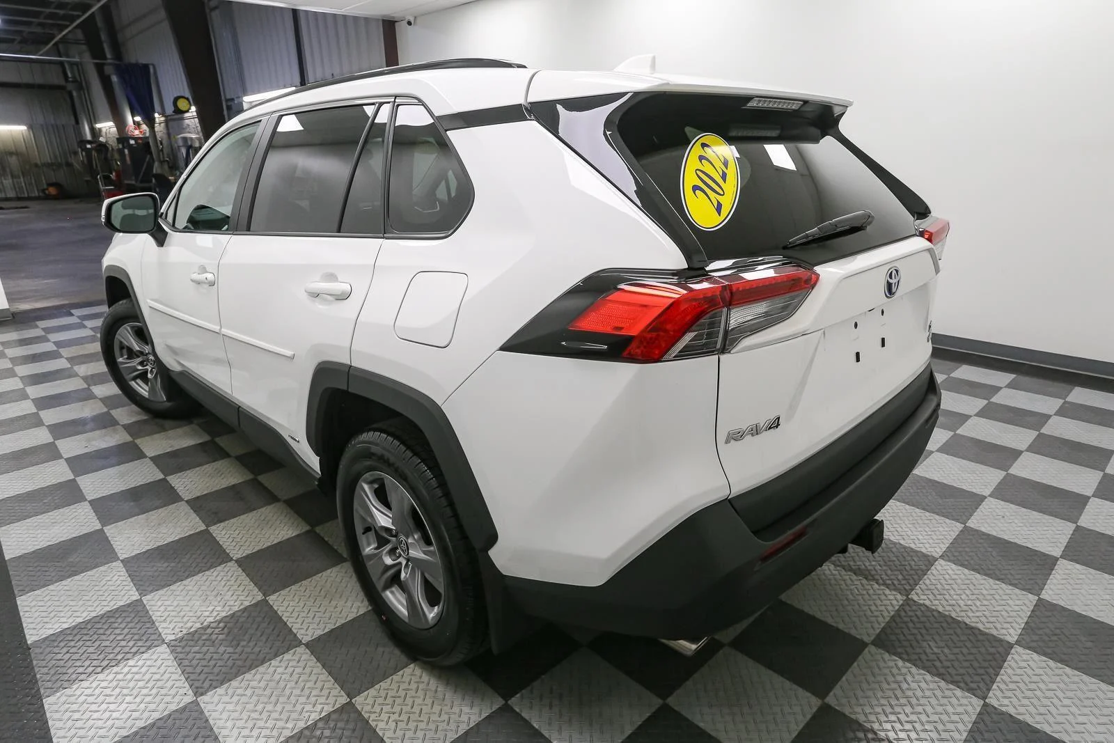 Certified Used 2022 White Toyota XLE image 10