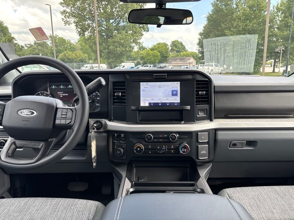 Used 2026 Gray Ford XLT image 35