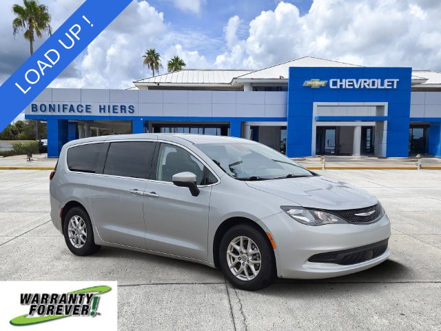 2023 Chrysler Voyager