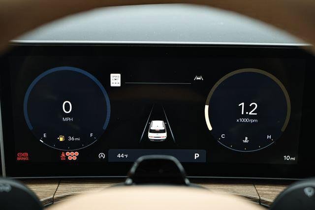 2026 Hyundai Santa Fe Limited - Photo 16