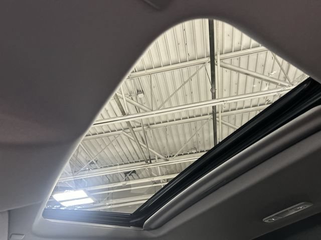 2026 GMC Sierra 1500 SLT - Photo 22