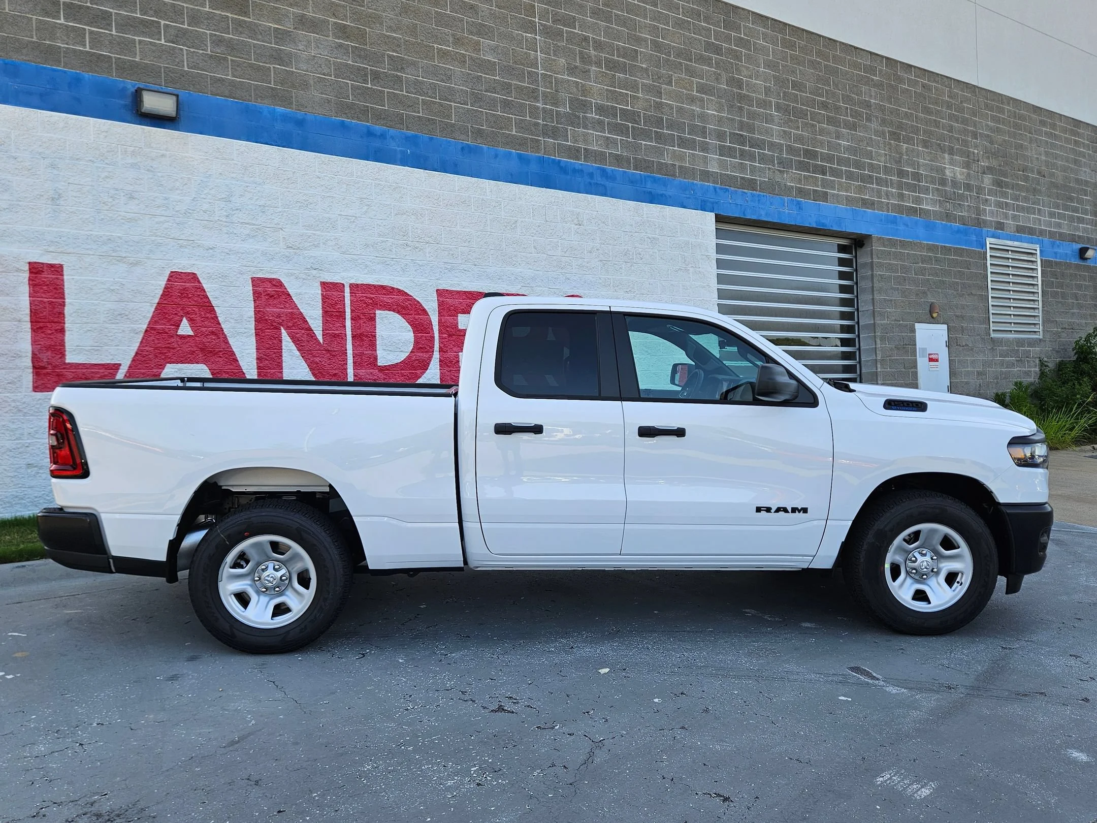 2026 RAM 1500 Tradesman - Photo 8
