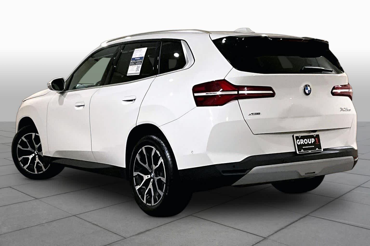 Used 2025 Alpine White BMW 30 xDrive image 11