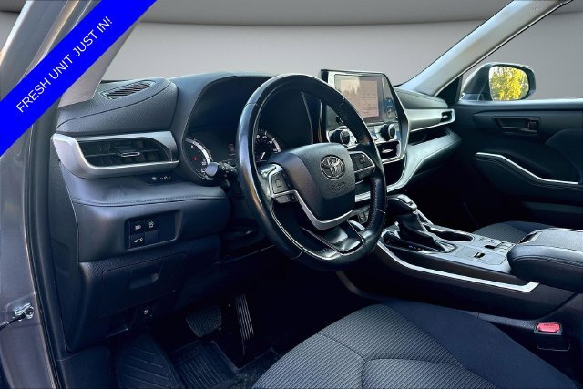 Used 2023 Gray Toyota LE image 19